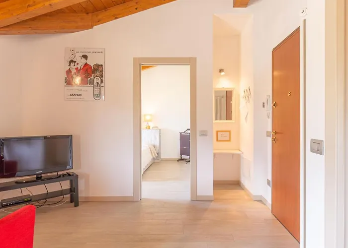 Giuse - Dma205 By Interhome * דומאסו